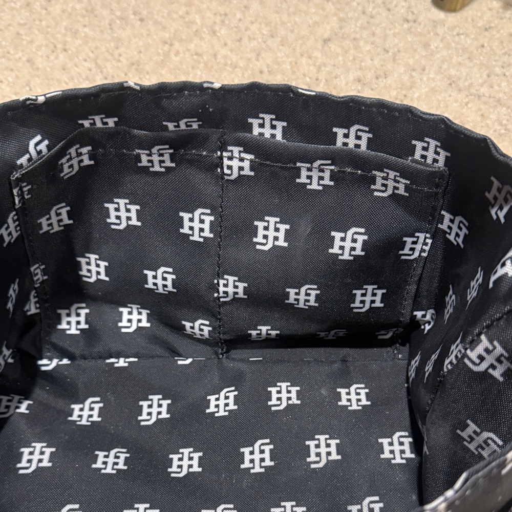 Jon Hart Black Travel Bag for Women - Picture 5 of 7